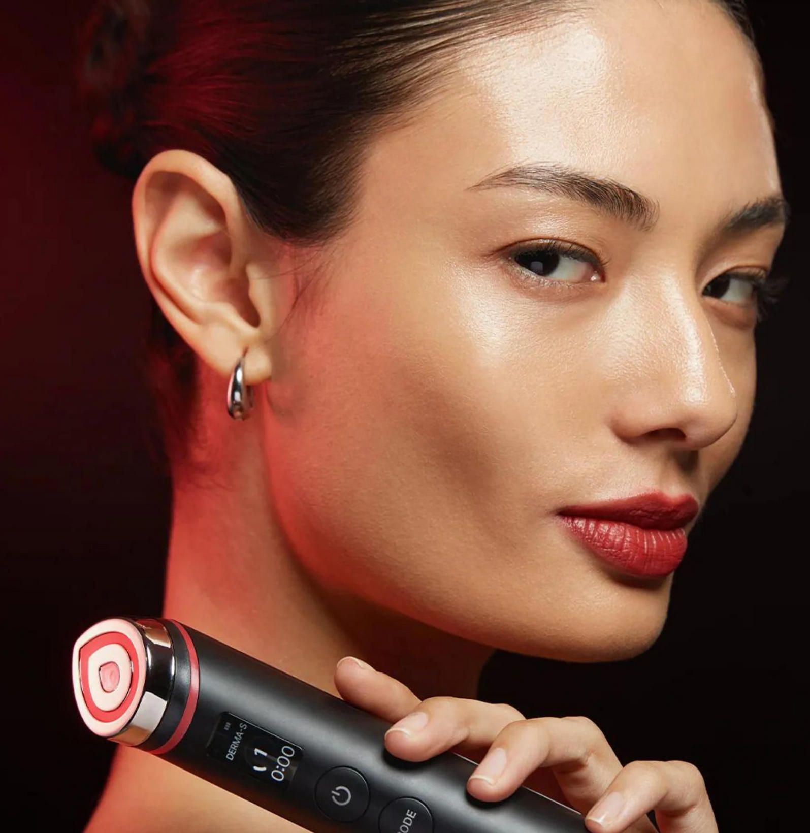 4.1 Medicube Age-R Booster Pro.jpg