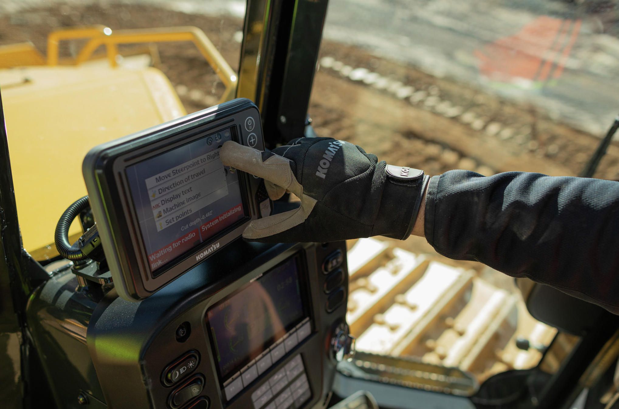 5. Komatsu Intelligent Machine Control (iMC 2.0).jpg