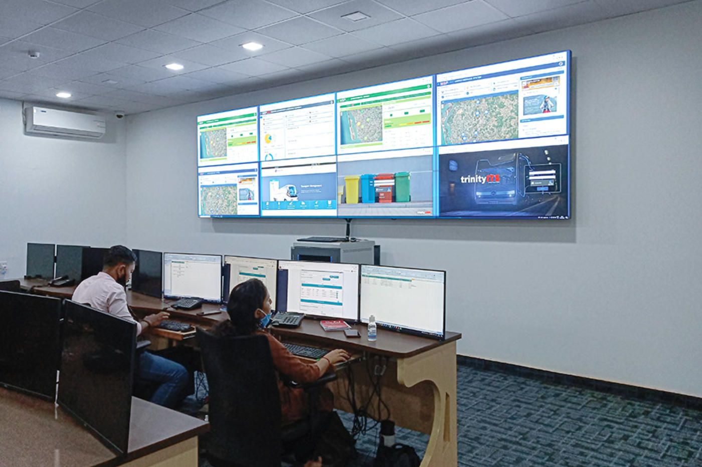 6.1 Real-time parking occupancy tracking.jpg