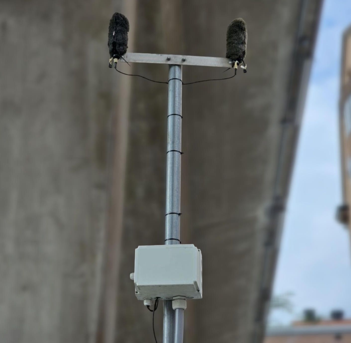drone-detection-acoustic-microphone-pole.jpg